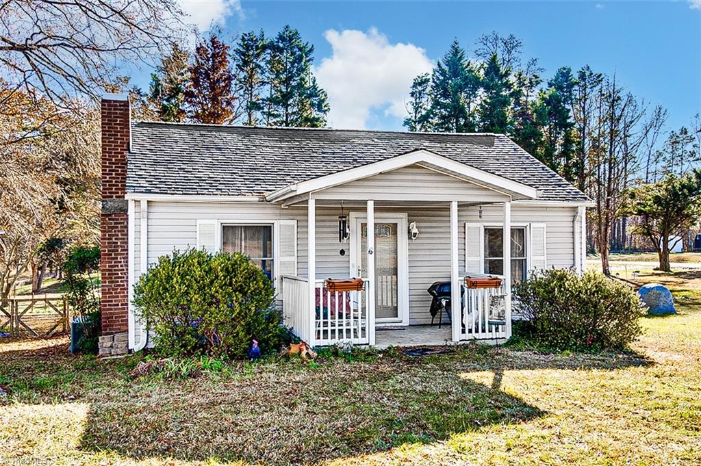 4516 Branson Davis Road