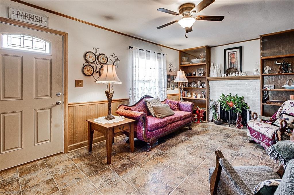 4516 Branson Davis Road