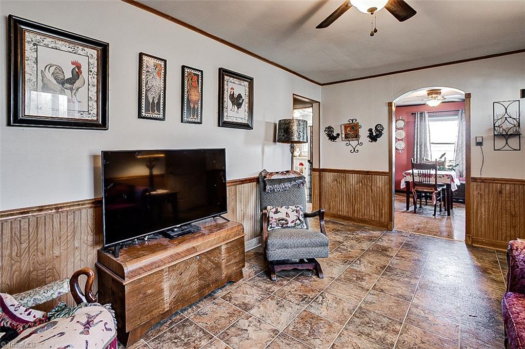 4516 Branson Davis Road