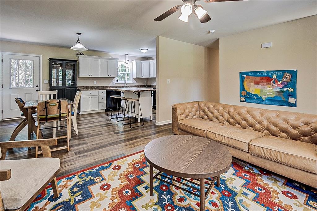 1038 Hub Morris Road