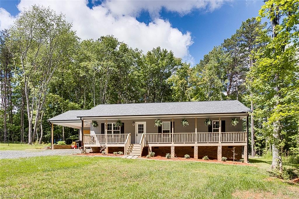 1038 Hub Morris Road
