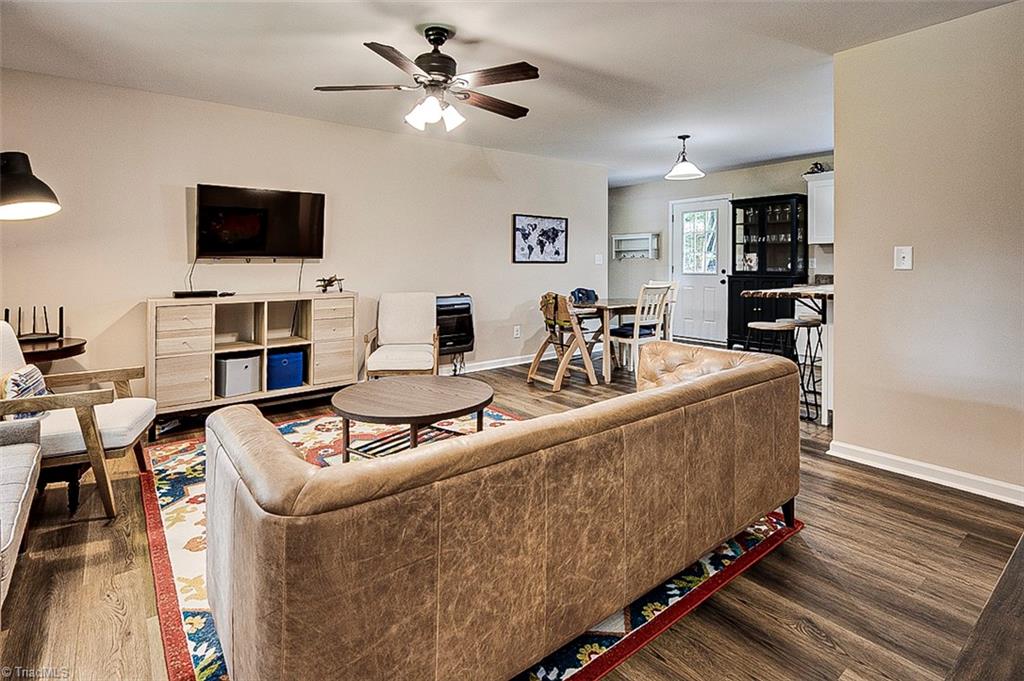 1038 Hub Morris Road