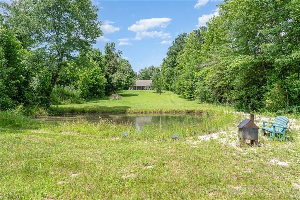 2318 Sharpe Road