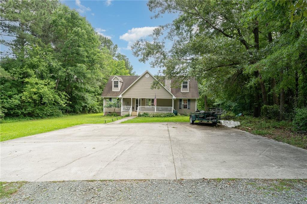 2318 Sharpe Road
