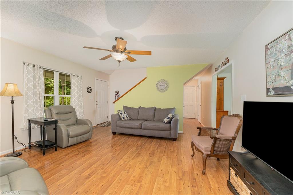 2318 Sharpe Road
