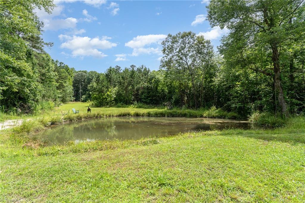 2318 Sharpe Road