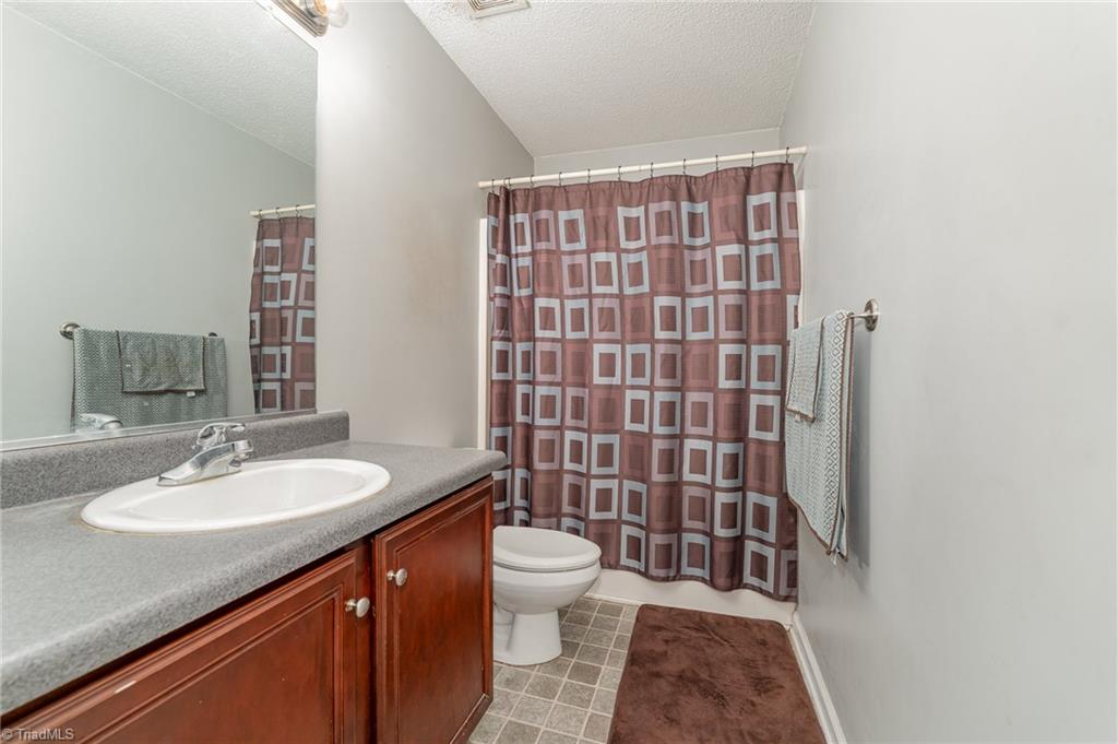 2318 Sharpe Road
