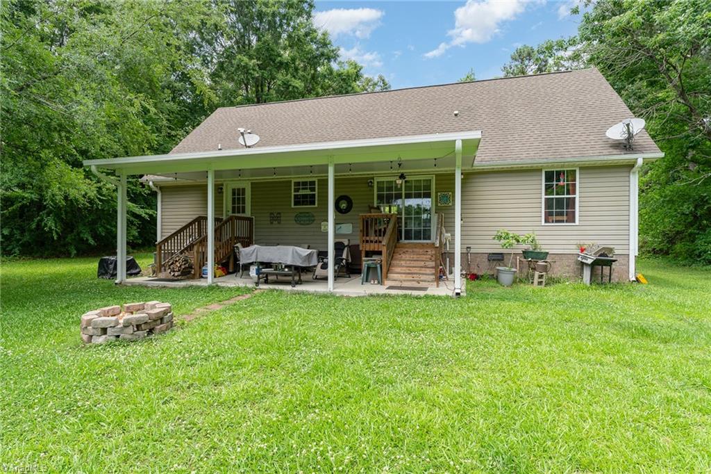 2318 Sharpe Road