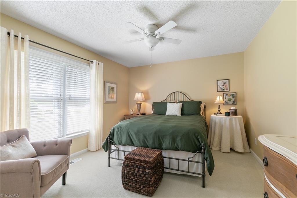 1 Brookglen Drive