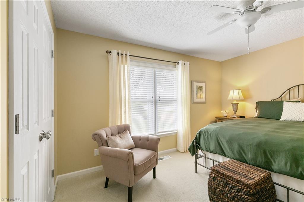 1 Brookglen Drive