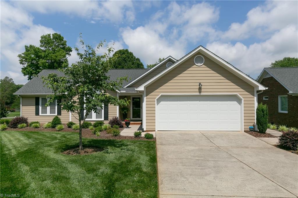 1 Brookglen Drive