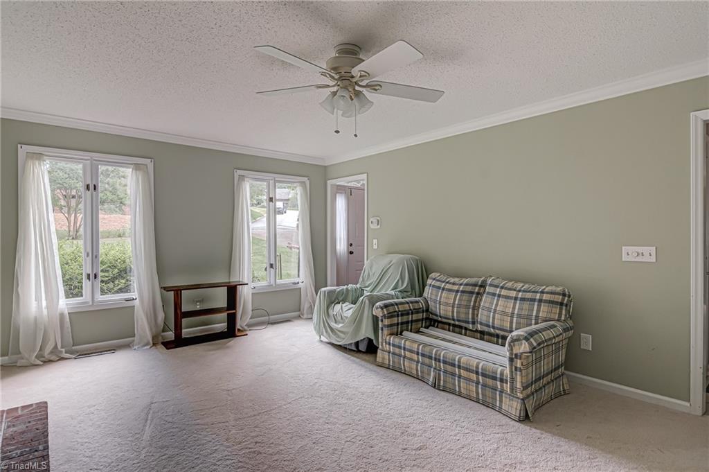 121 Rockridge Court