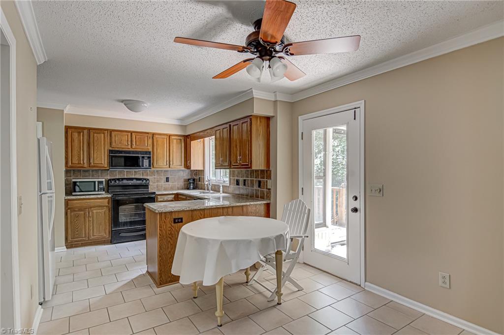 121 Rockridge Court