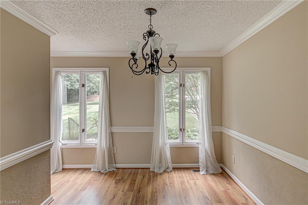 121 Rockridge Court