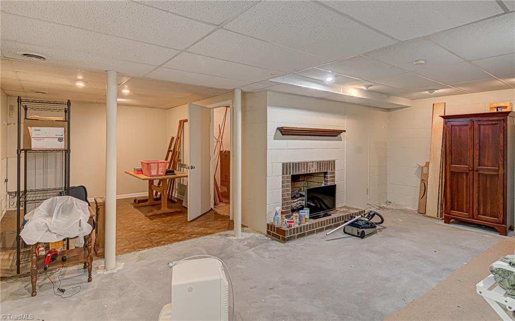 121 Rockridge Court