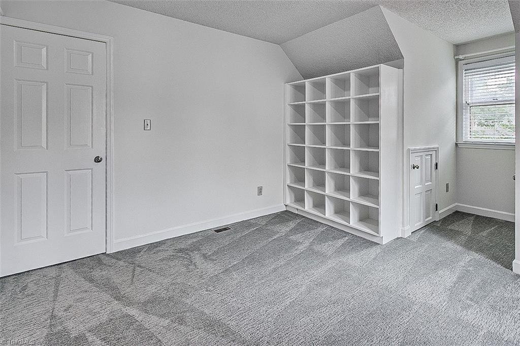 6104 Lindley Woods Drive