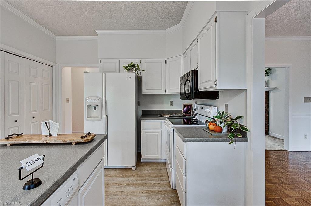 6104 Lindley Woods Drive