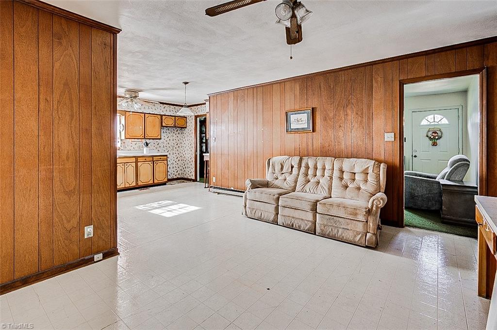 1315 Rotherwood Road