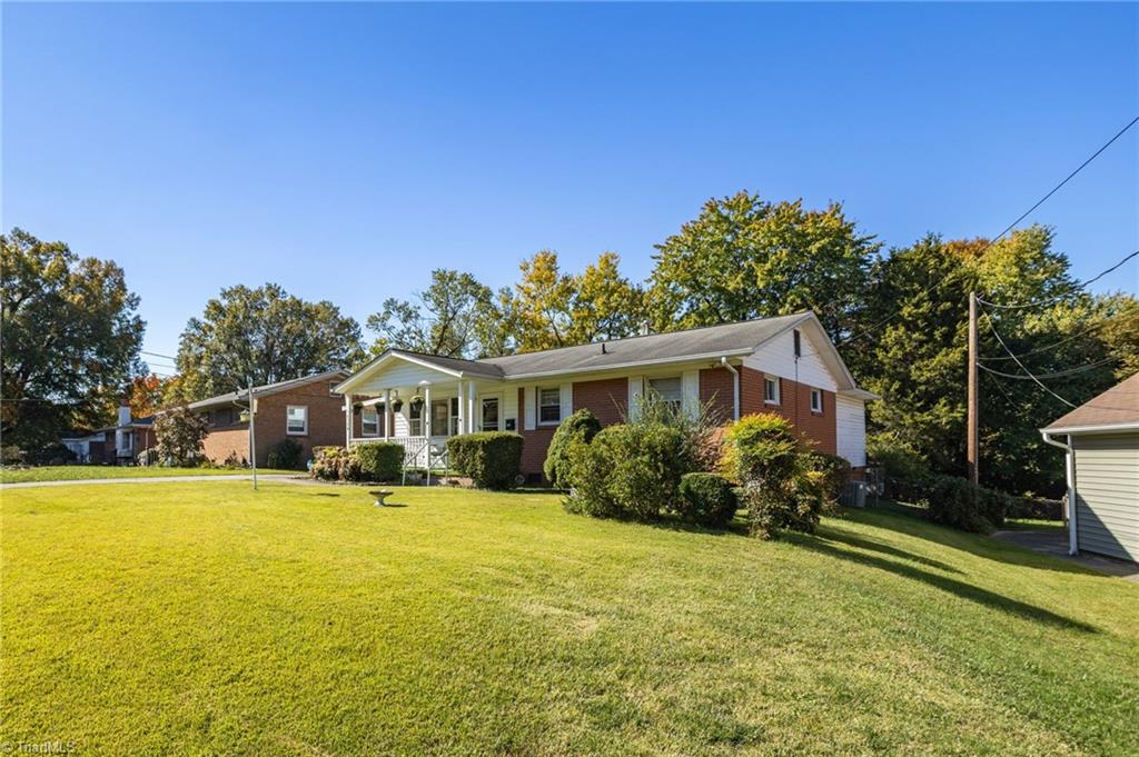 2106 Emerywood Road