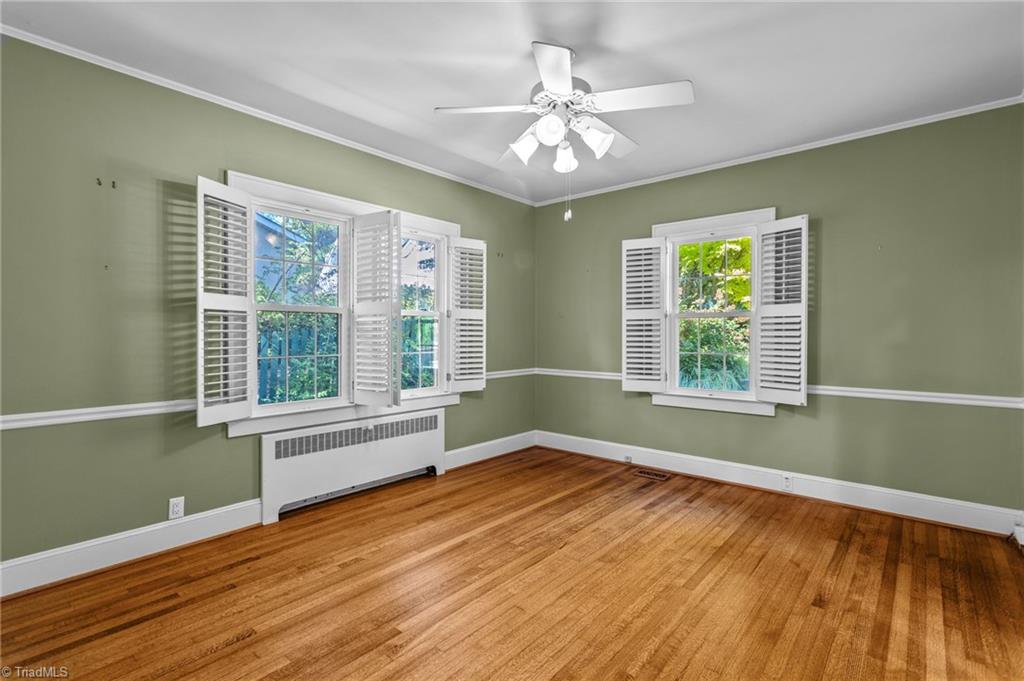 502 W Parkway Avenue