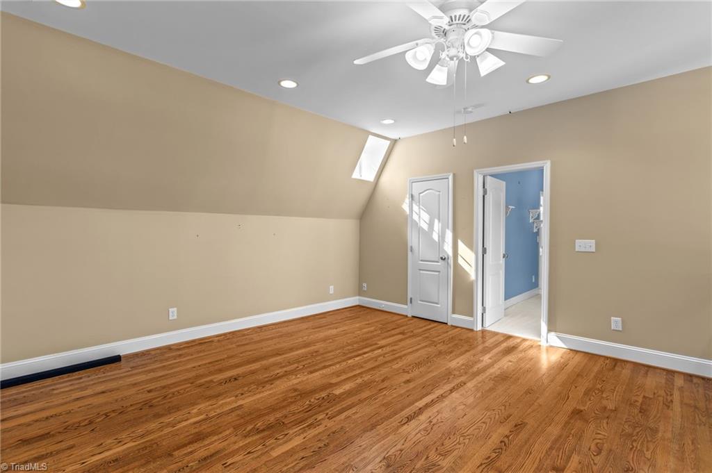 502 W Parkway Avenue