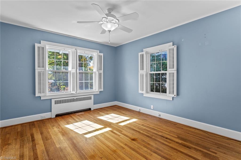 502 W Parkway Avenue