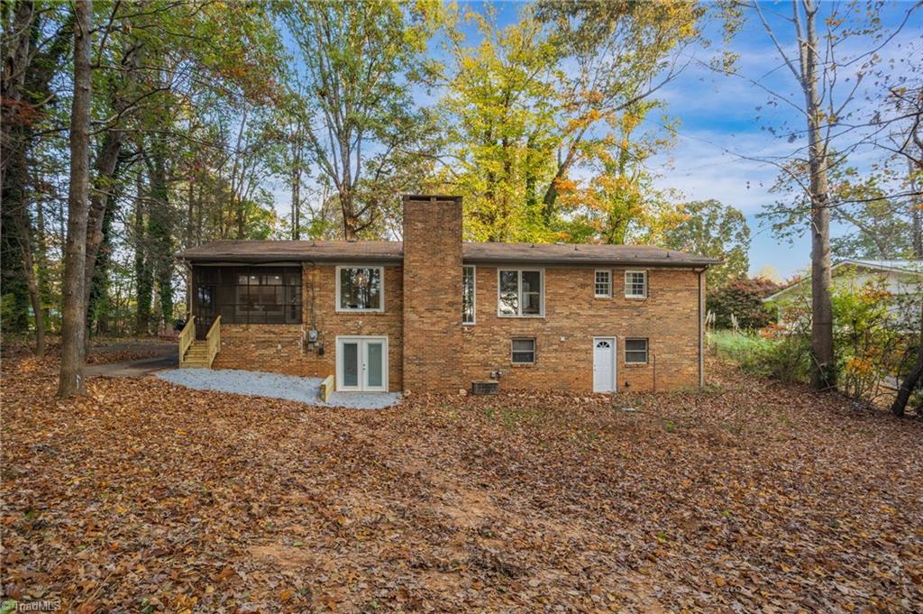 2975 Forest Drive