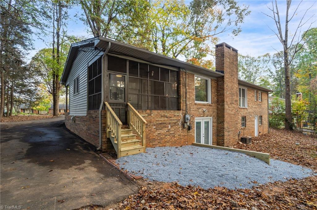 2975 Forest Drive