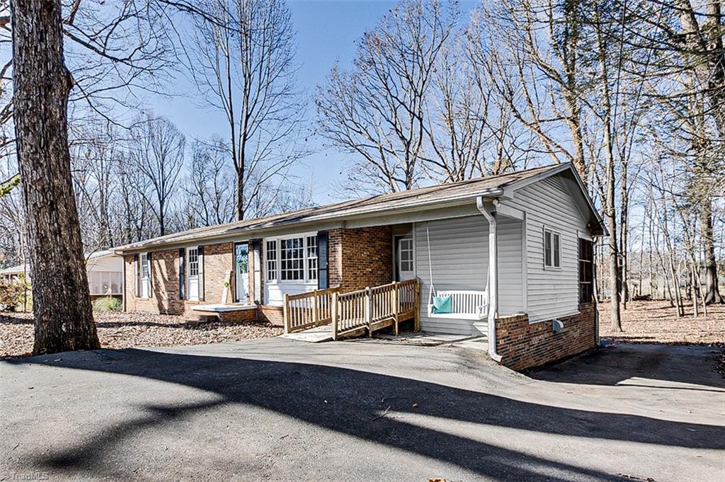 2975 Forest Drive