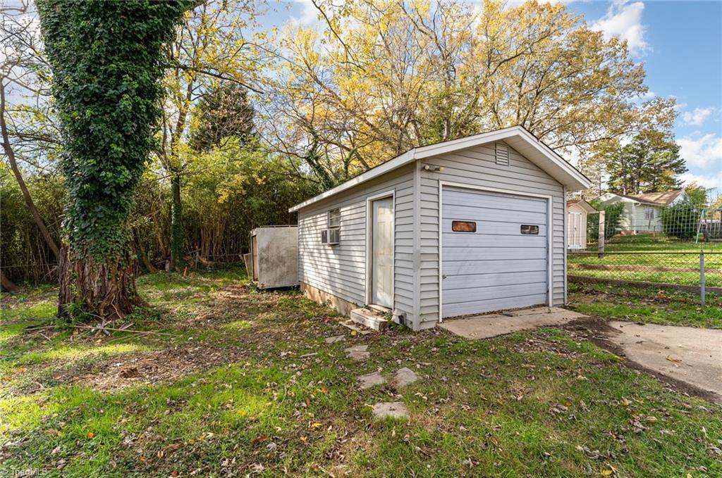 1304 Echo Street