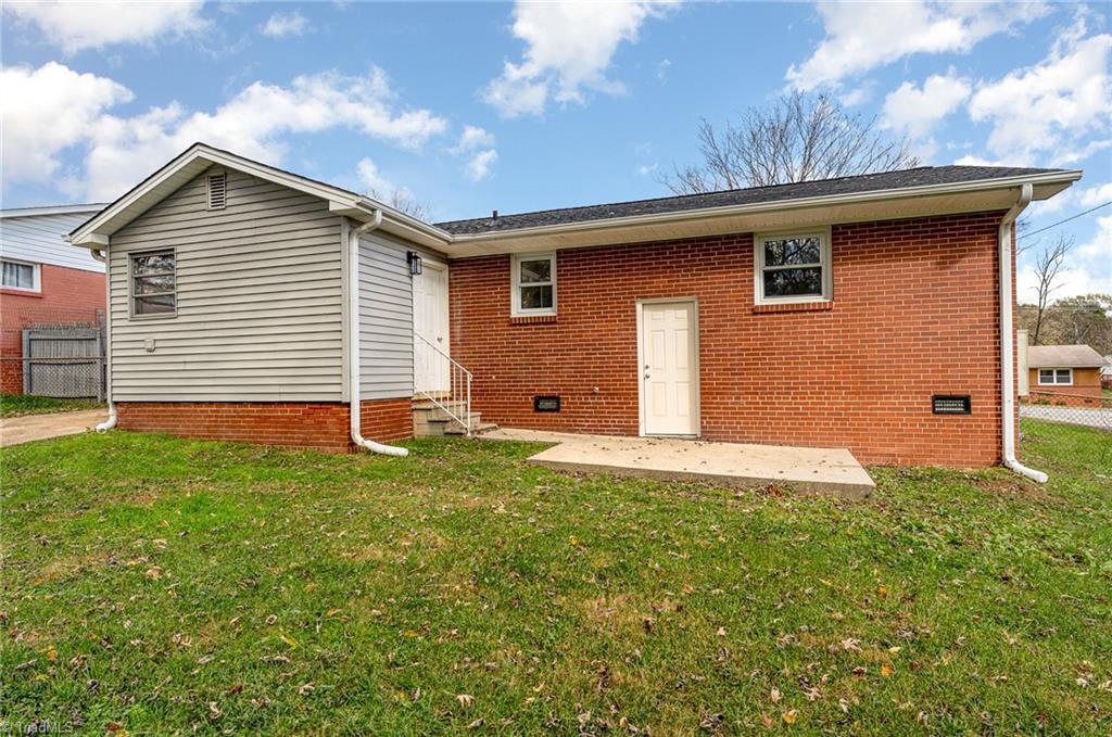 1304 Echo Street