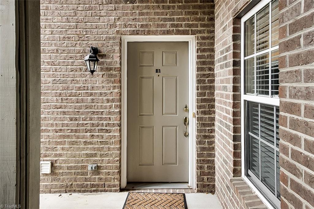 4054 Bentley Drive # 1 Unit: B-1