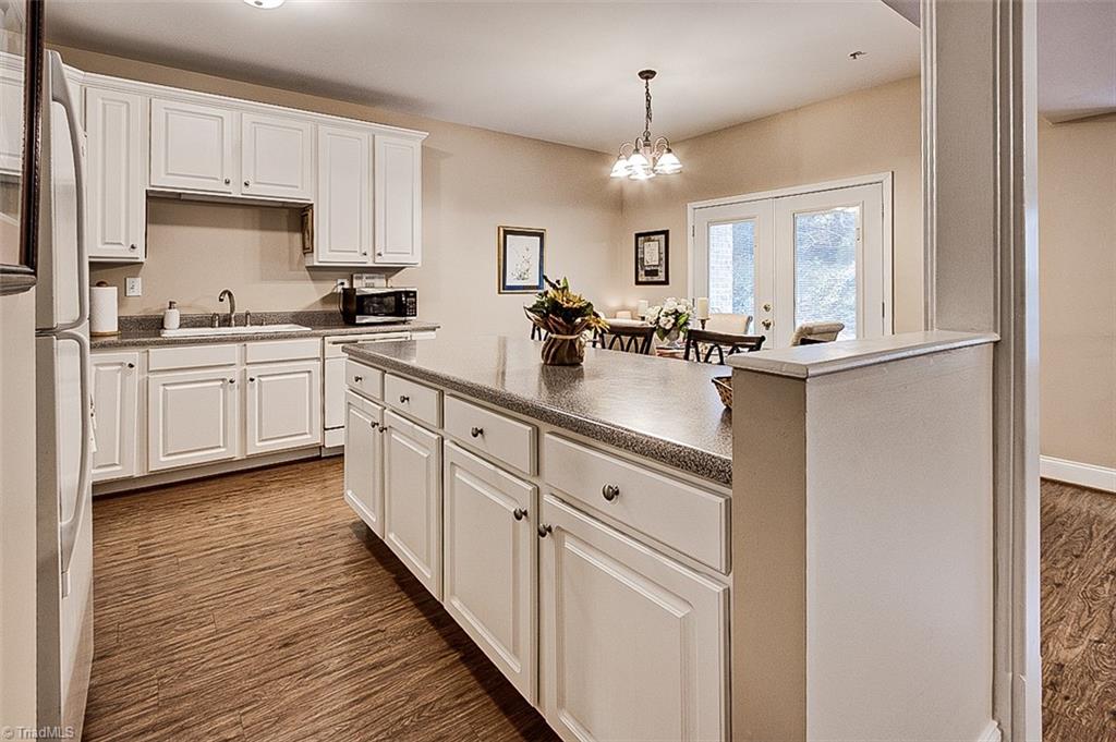 4054 Bentley Drive # 1 Unit: B-1