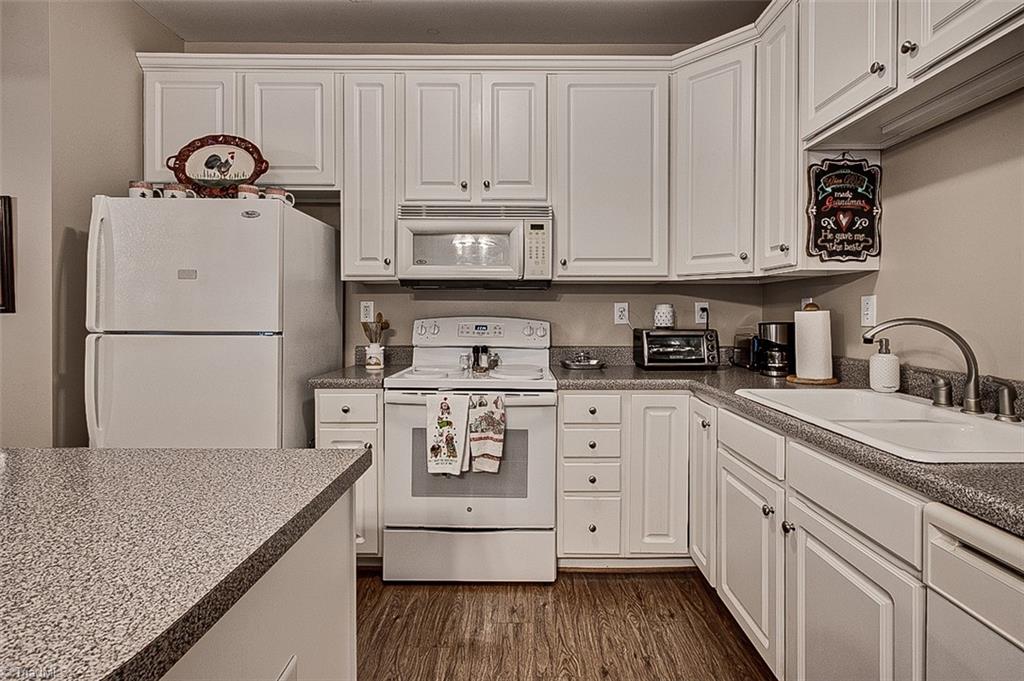 4054 Bentley Drive # 1 Unit: B-1