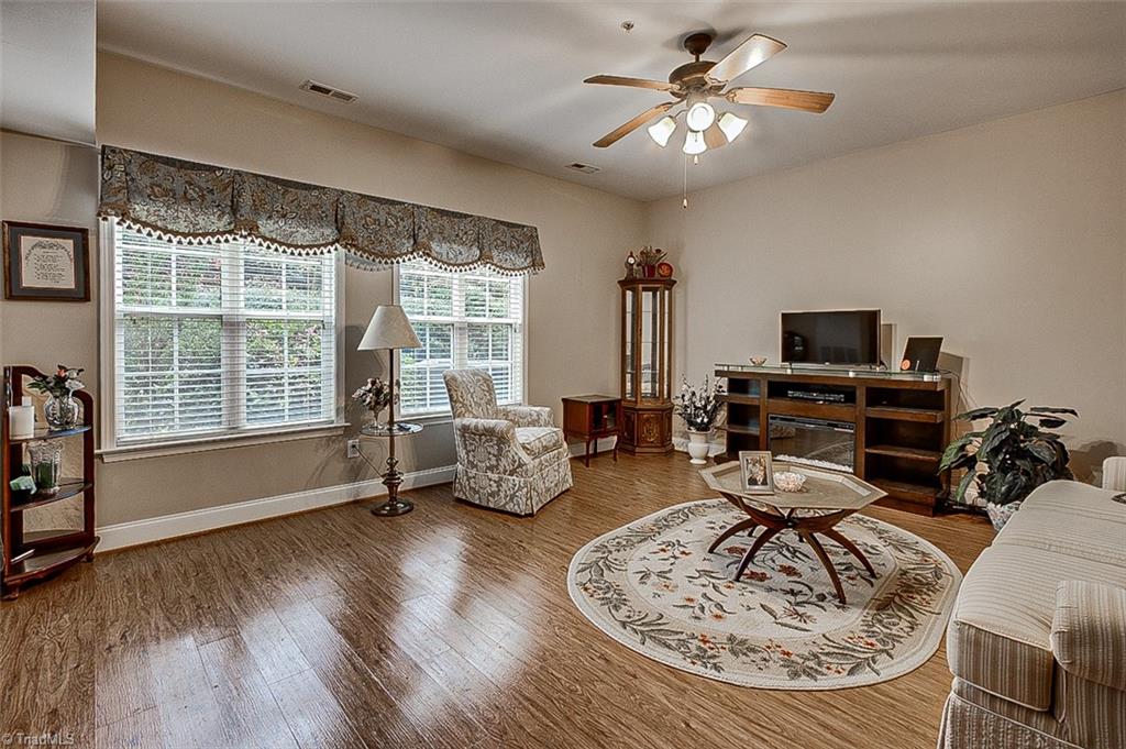 4054 Bentley Drive # 1 Unit: B-1