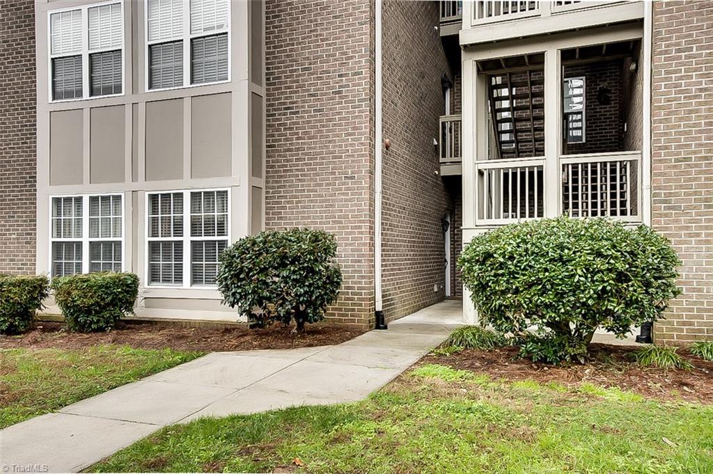 4054 Bentley Drive # 1 Unit: B-1