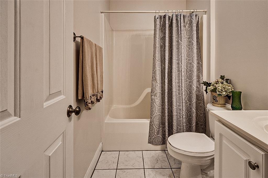 4054 Bentley Drive # 1 Unit: B-1