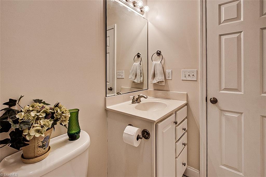 4054 Bentley Drive # 1 Unit: B-1