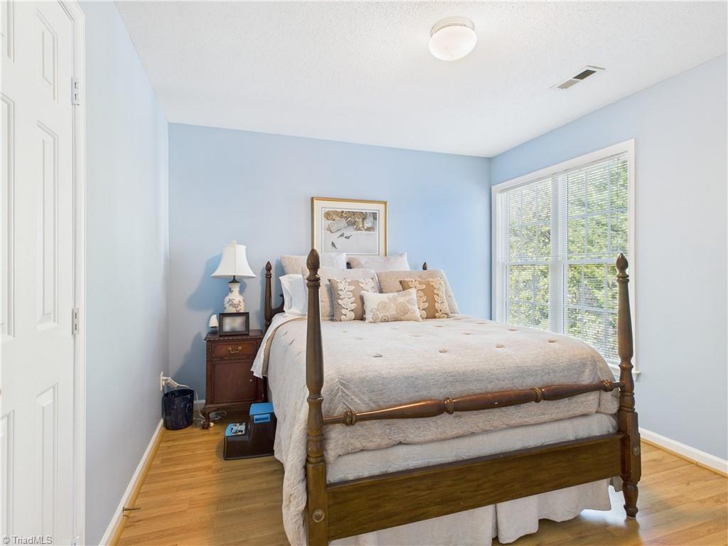 4212 Suffolk Trail