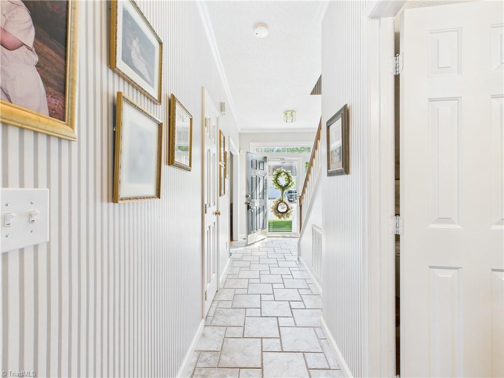 4212 Suffolk Trail