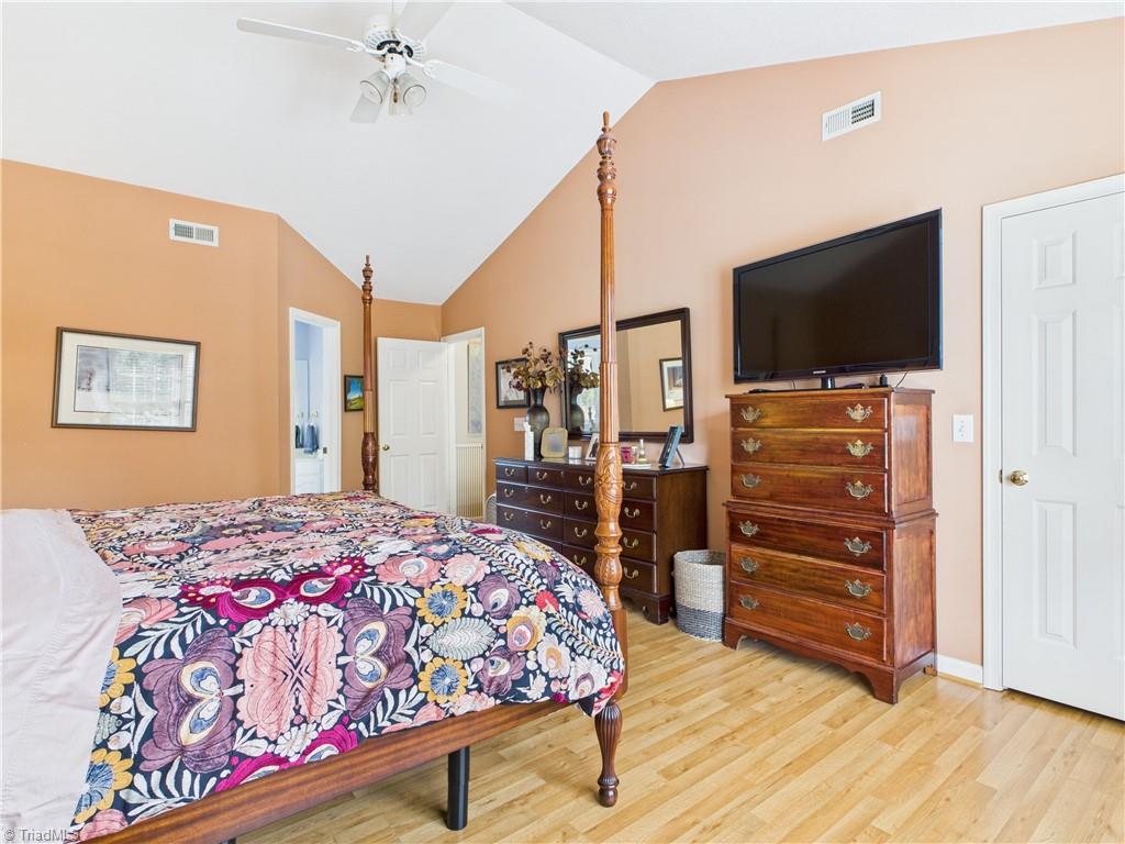 4212 Suffolk Trail