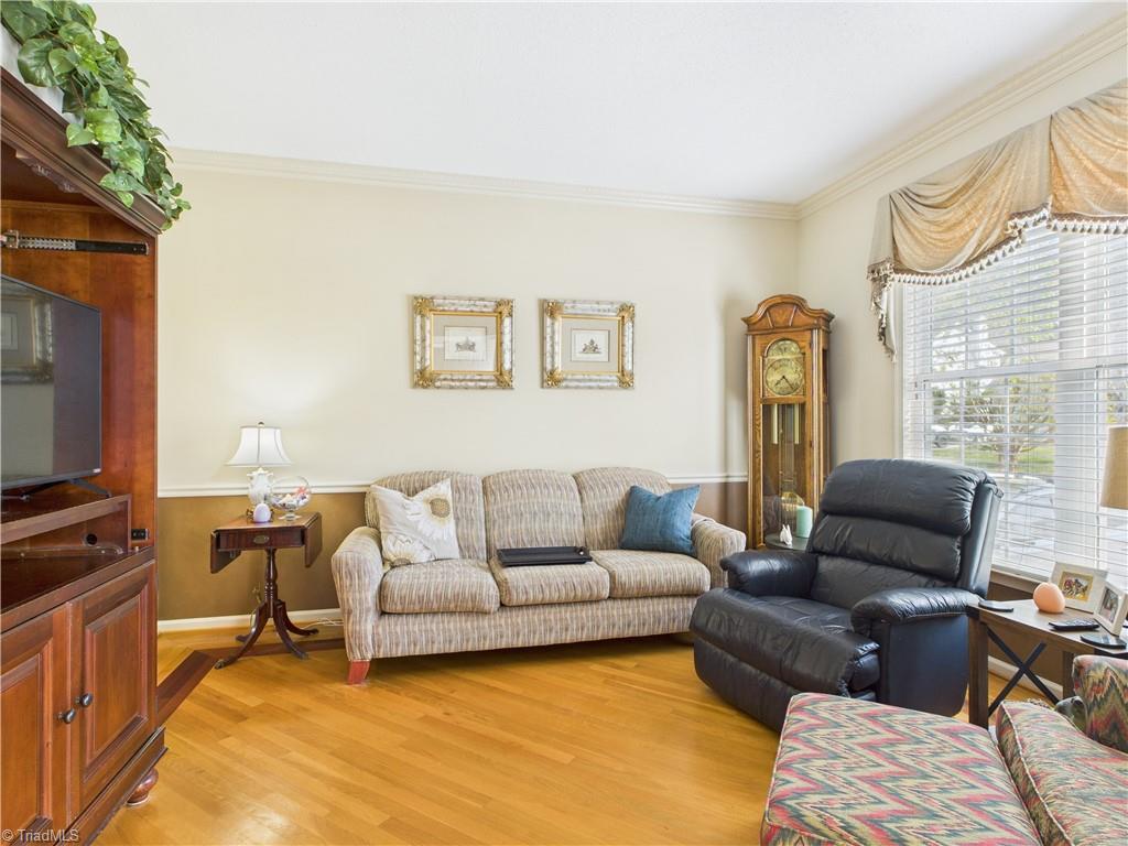 4212 Suffolk Trail