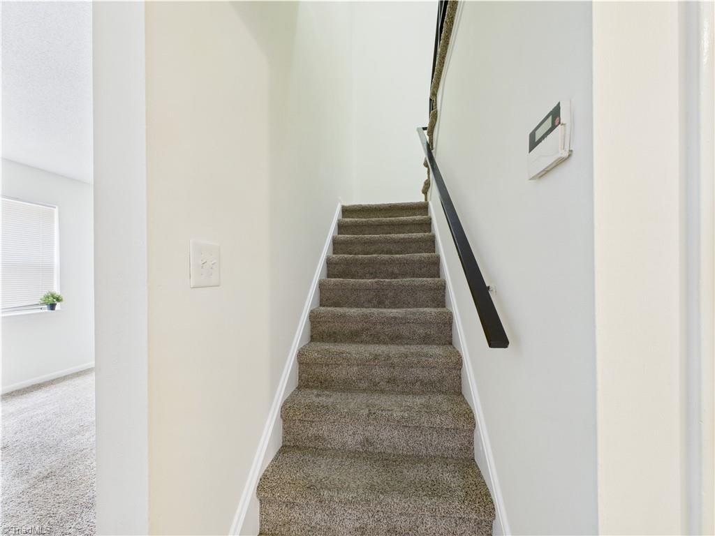 3919 Overland Heights