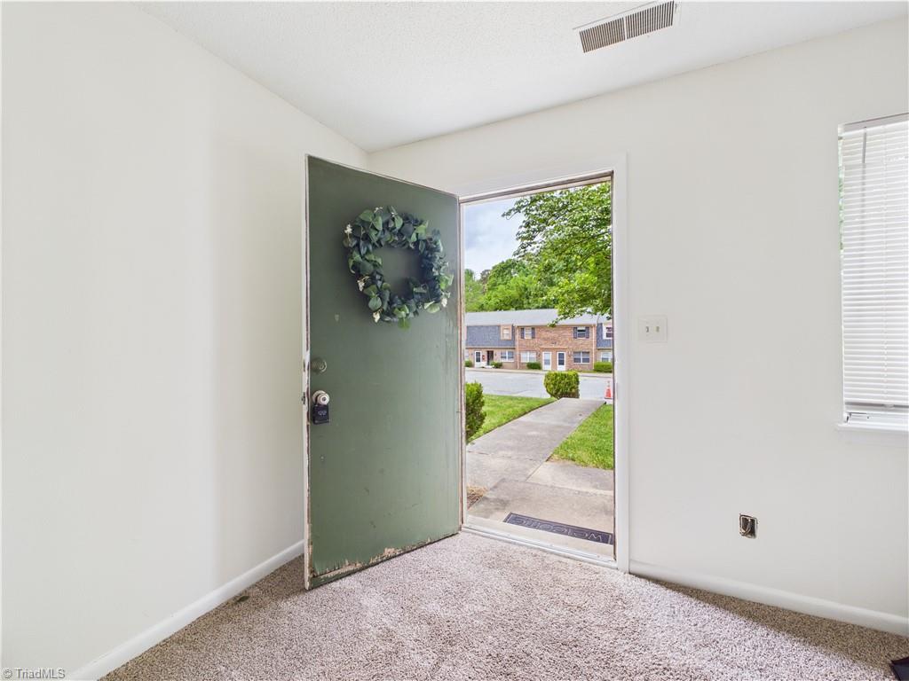 3919 Overland Heights