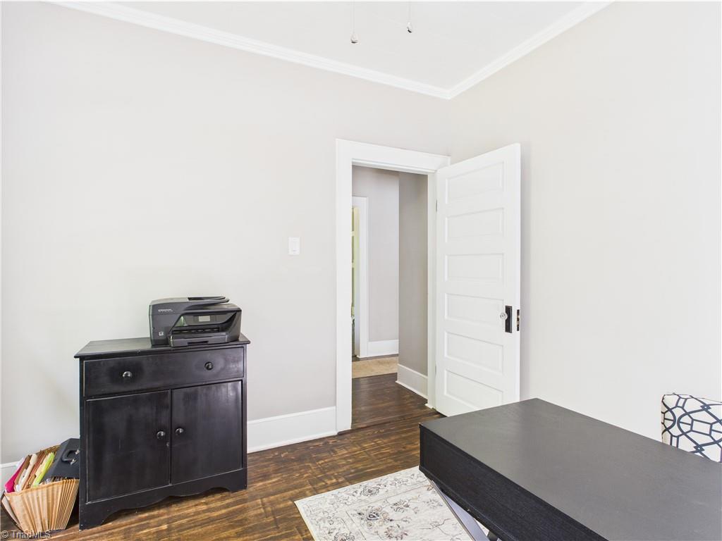 3609 Creekridge Country Road