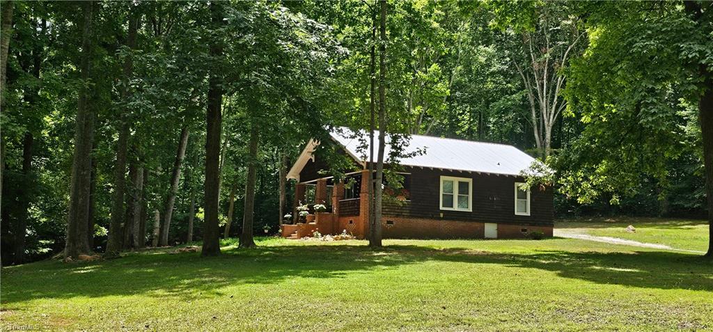 3609 Creekridge Country Road