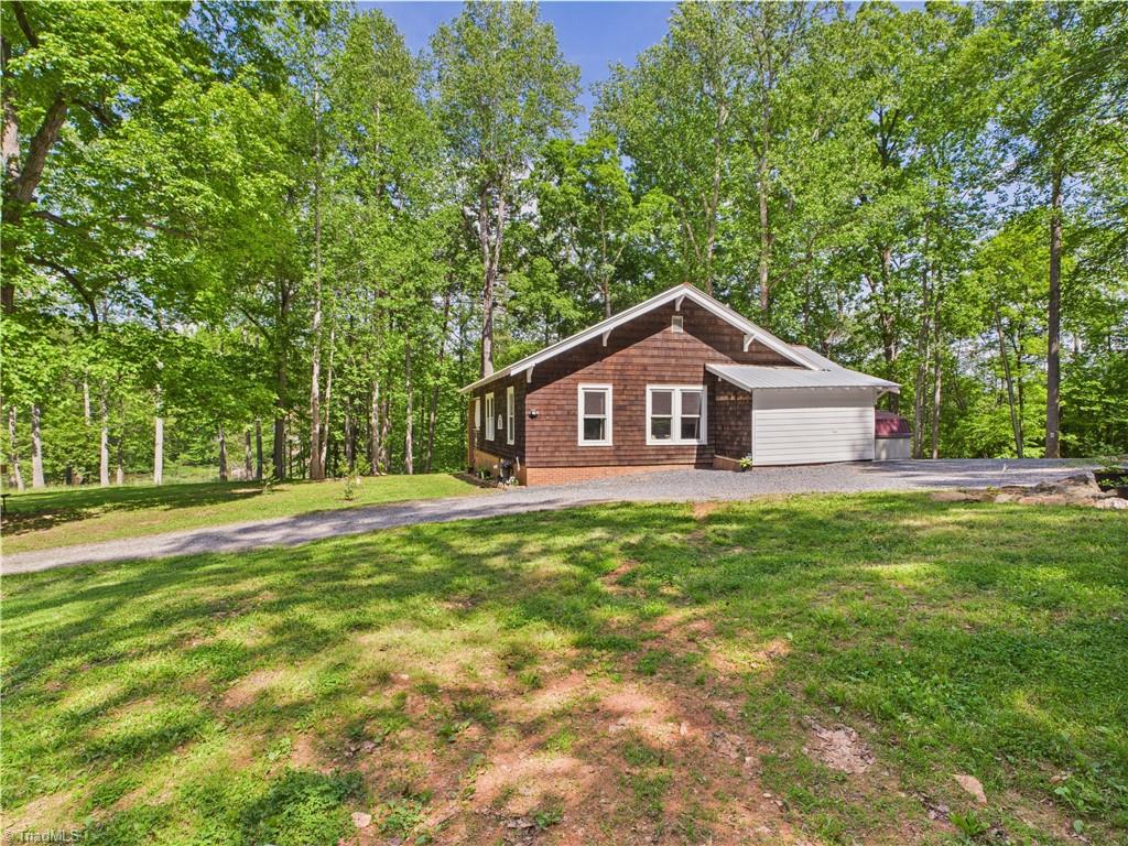 3609 Creekridge Country Road
