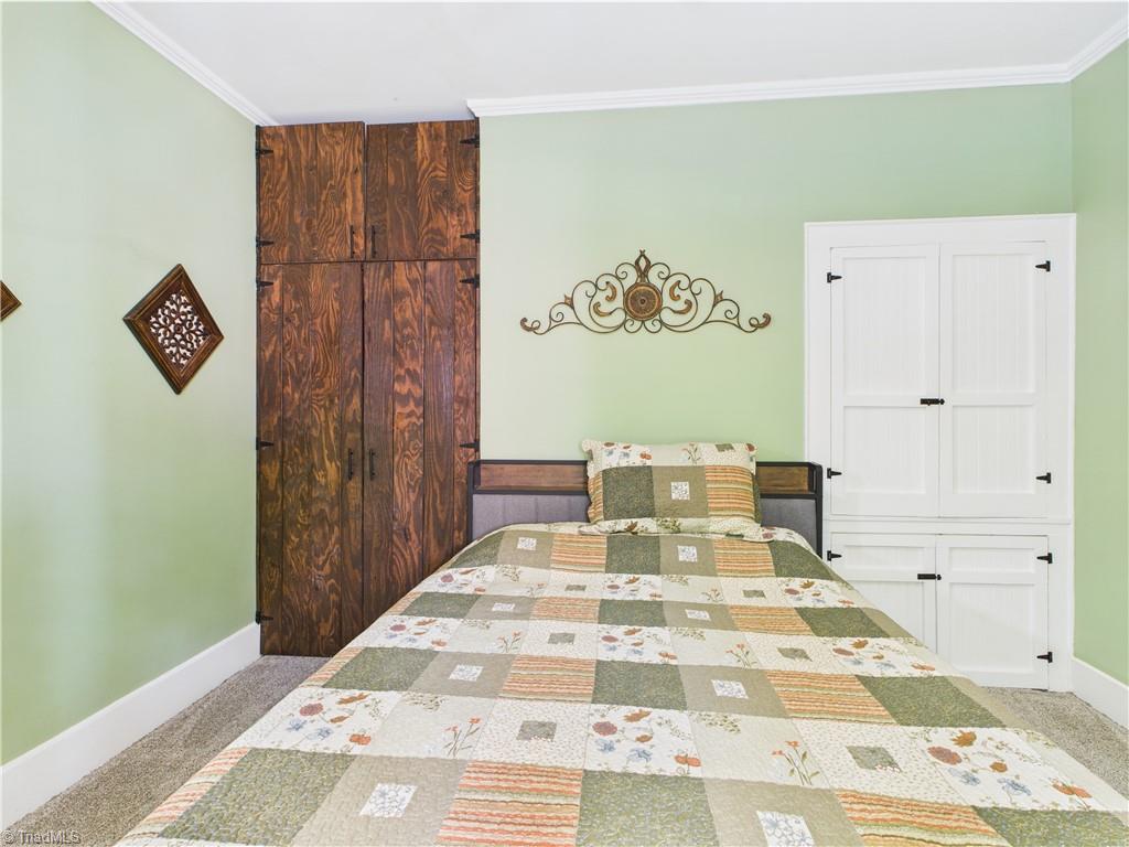 3609 Creekridge Country Road