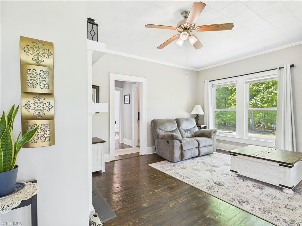 3609 Creekridge Country Road