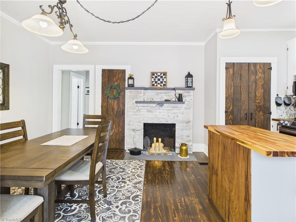 3609 Creekridge Country Road